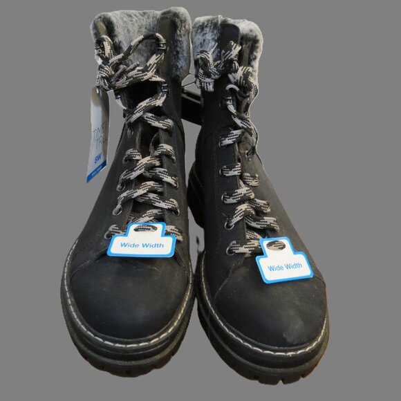 NWT Women's Black Round Toe Slip-Resistant Ankle Hiker Boot Size 8W - Picture 1 of 6